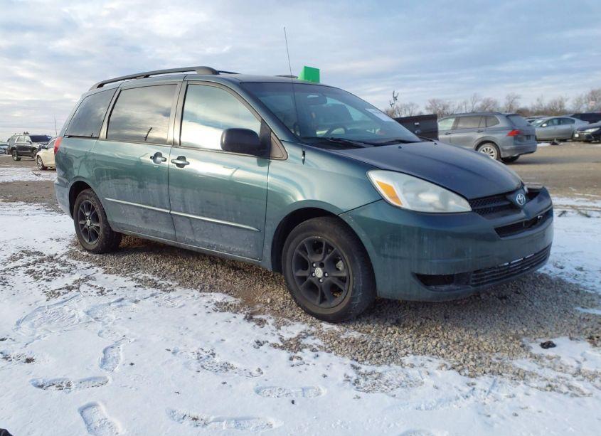 2005 Toyota Sienna LE (VIN 5TDBA23C95S044431) main photo