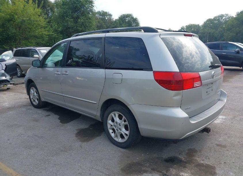 Photo 3 of 2004 Toyota Sienna LE (VIN 5TDBA23CX4S004549)