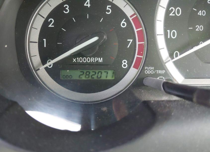 Photo 7 of 2004 Toyota Sienna LE (VIN 5TDBA23CX4S004549)