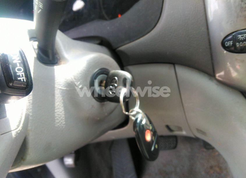 Photo 11 of 2006 Toyota Sienna LE (VIN 5TDBA23CX6S072952)