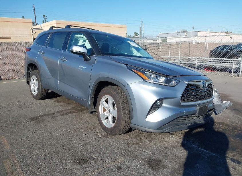 2020 Toyota Highlander HYBRID LE (VIN 5TDBBRCH3LS004425) main photo