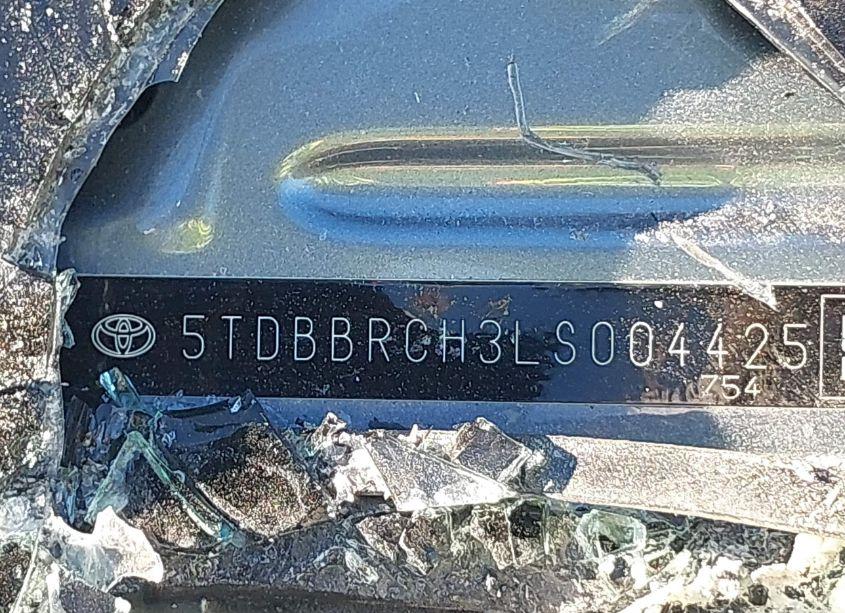 Photo 9 of 2020 Toyota Highlander HYBRID LE (VIN 5TDBBRCH3LS004425)