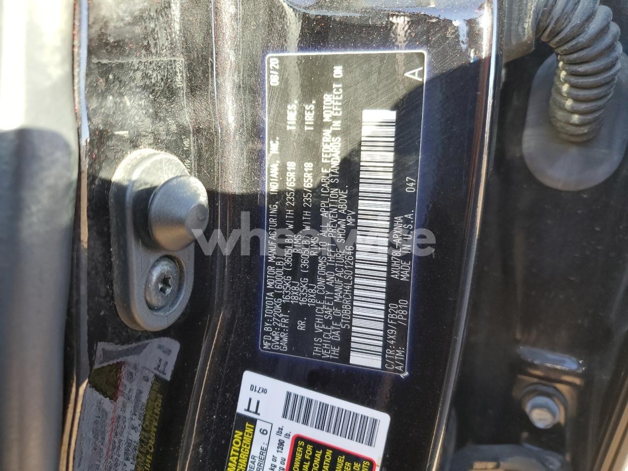 Photo 12 of 2020 TOYOTA HIGHLANDER HYBRID LE (VIN 5TDBBRCH4LS012646)