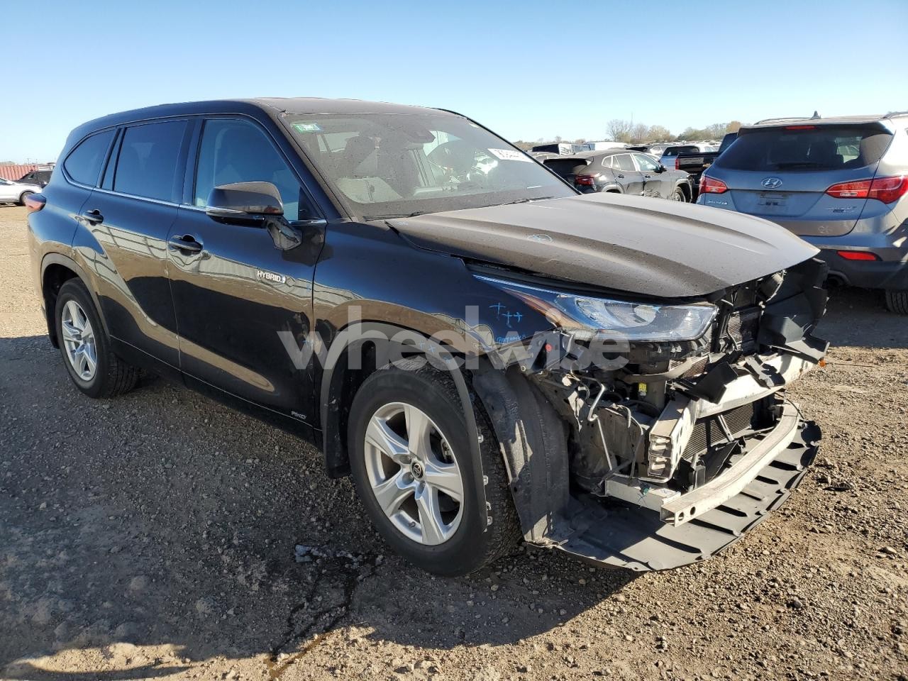 Photo 4 of 2020 TOYOTA HIGHLANDER HYBRID LE (VIN 5TDBBRCH4LS012646)