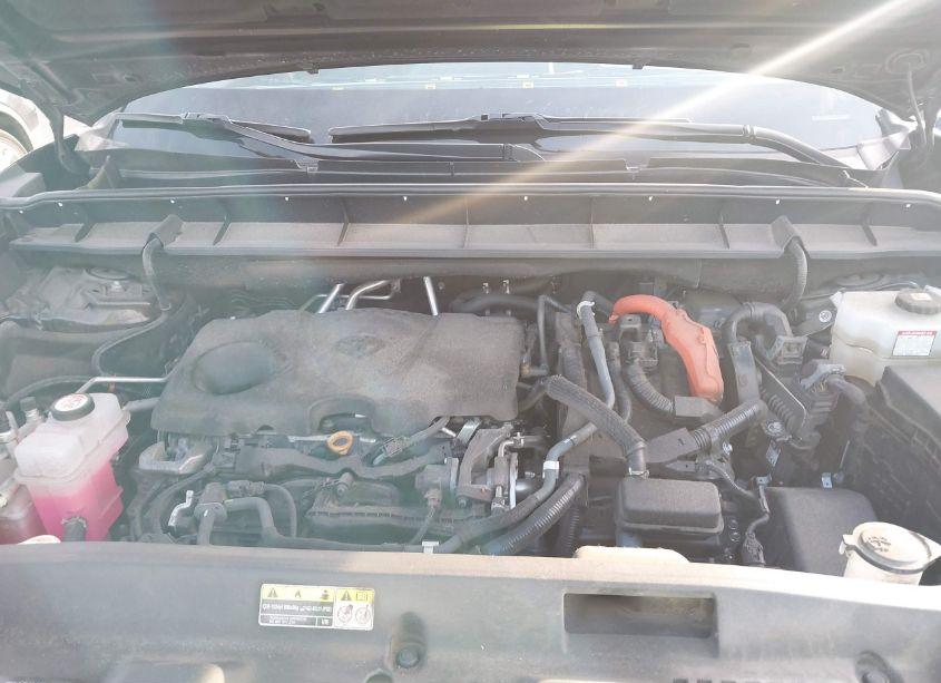 Photo 10 of 2021 Toyota Highlander HYBRID LE (VIN 5TDBBRCH4MS526210)