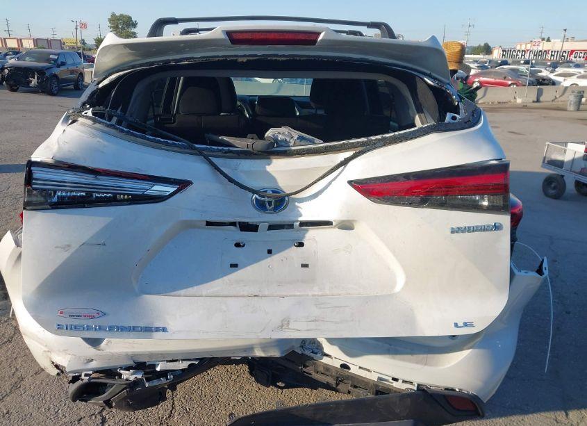 Photo 16 of 2021 Toyota Highlander HYBRID LE (VIN 5TDBBRCH5MS038805)