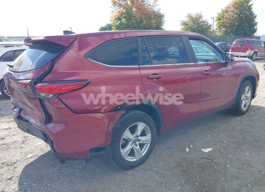 Photo 4 of 2023 Toyota Highlander HYBRID LE (VIN 5TDBBRCH5PS111465)