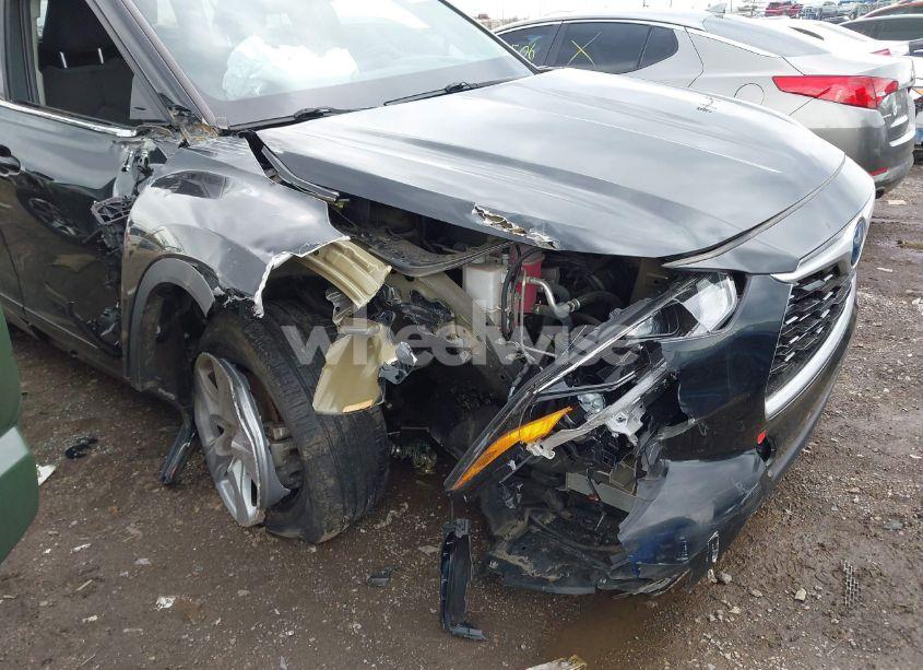 Photo 6 of 2021 Toyota Highlander HYBRID LE (VIN 5TDBBRCH6MS519338)