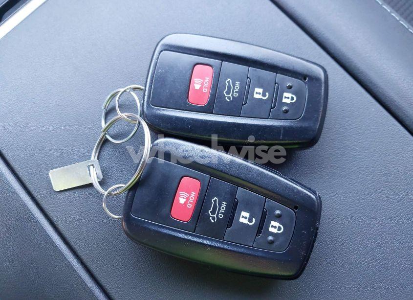 Photo 11 of 2023 Toyota Highlander HYBRID LE (VIN 5TDBBRCH7PS128137)