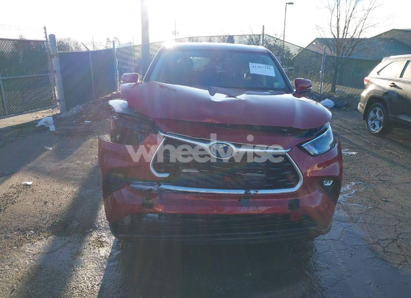 Photo 6 of 2023 Toyota Highlander HYBRID LE (VIN 5TDBBRCH7PS128137)