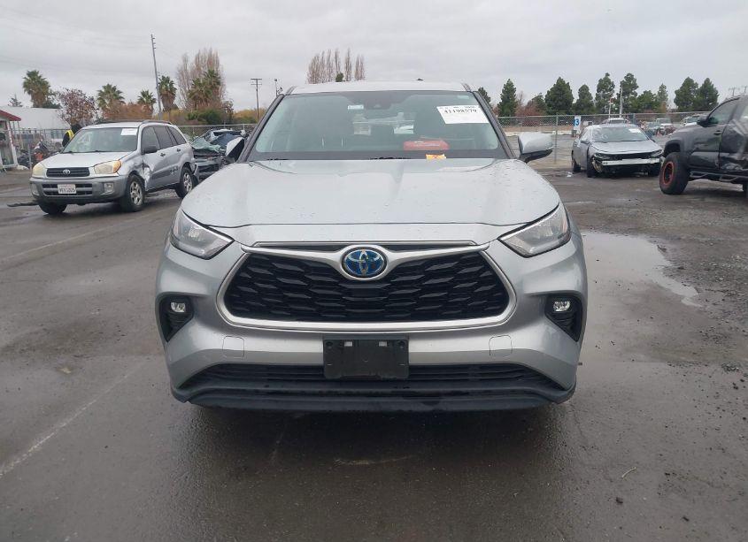 Photo 12 of 2020 Toyota Highlander HYBRID LE (VIN 5TDBBRCH9LS511717)