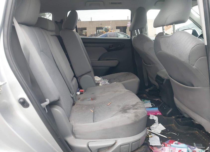 Photo 8 of 2020 Toyota Highlander HYBRID LE (VIN 5TDBBRCH9LS511717)