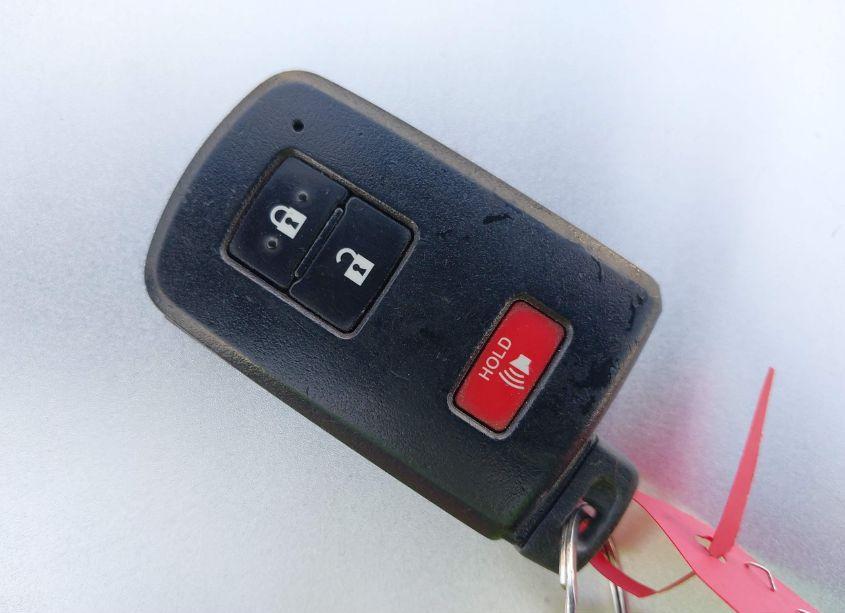 Photo 11 of 2019 Toyota Highlander HYBRID LE (VIN 5TDBGRFH1KS059144)