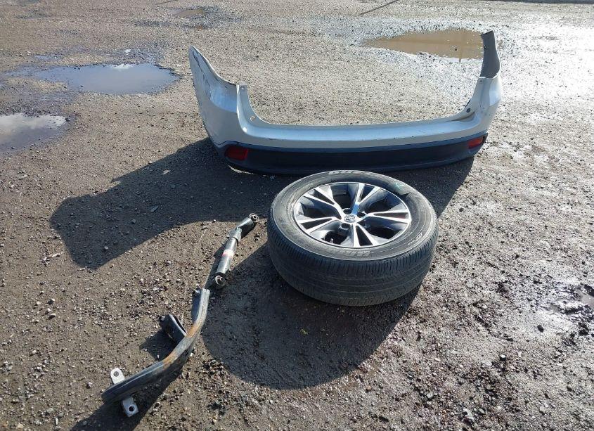 Photo 12 of 2019 Toyota Highlander HYBRID LE (VIN 5TDBGRFH1KS059144)