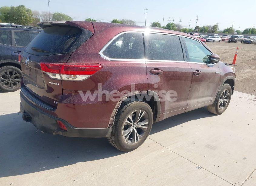 Photo 4 of 2017 Toyota Highlander HYBRID LE (VIN 5TDBGRFH8HS035433)