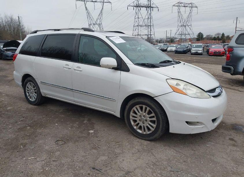 2008 Toyota Sienna LIMITED (VIN 5TDBK22C18S020255) main photo