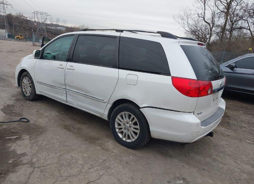 Photo 3 of 2008 Toyota Sienna LIMITED (VIN 5TDBK22C18S020255)