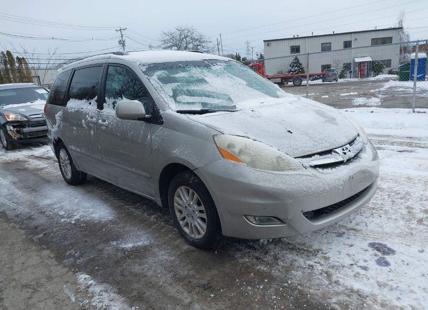 2007 Toyota Sienna XLE LIMITED (VIN 5TDBK22C27S004063) main photo