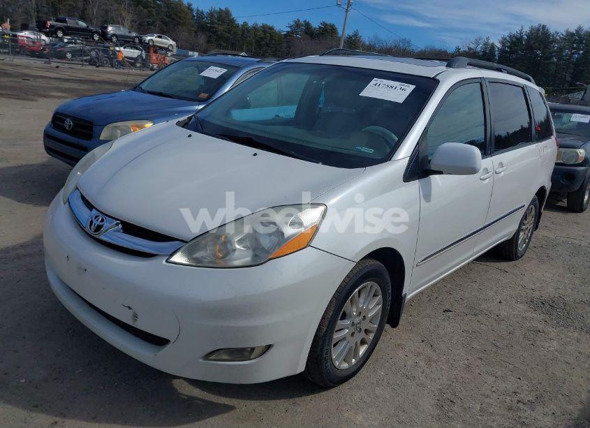 Photo 2 of 2008 Toyota Sienna LIMITED (VIN 5TDBK22C28S012097)