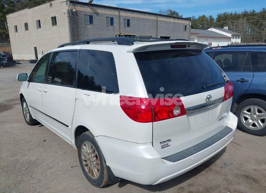 Photo 3 of 2008 Toyota Sienna LIMITED (VIN 5TDBK22C28S012097)