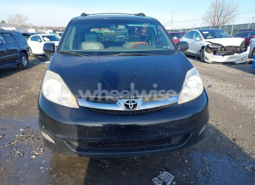 Photo 11 of 2008 Toyota Sienna LIMITED (VIN 5TDBK22C28S016697)