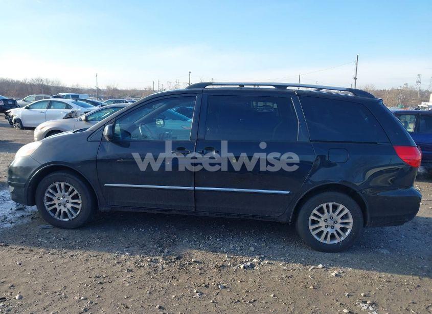 Photo 13 of 2008 Toyota Sienna LIMITED (VIN 5TDBK22C28S016697)