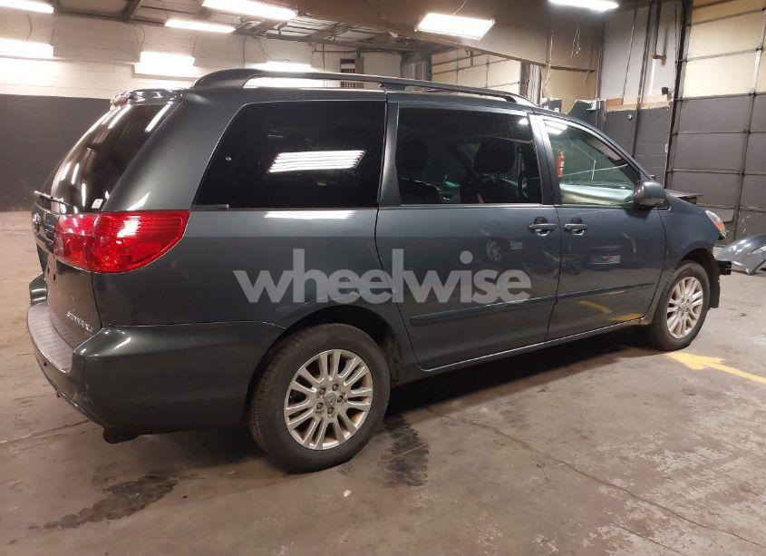 Photo 4 of 2009 Toyota Sienna XLE (VIN 5TDBK22C29S023621)