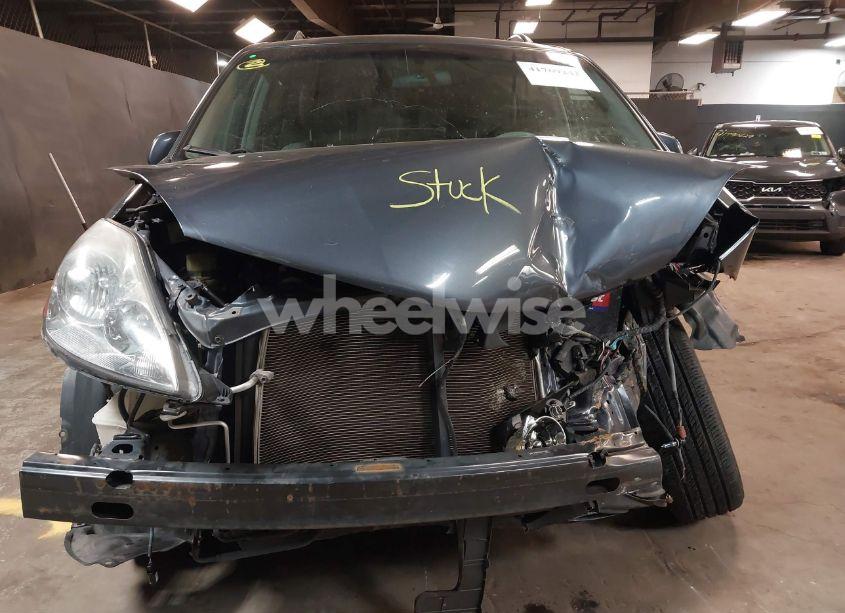 Photo 6 of 2009 Toyota Sienna XLE (VIN 5TDBK22C29S023621)