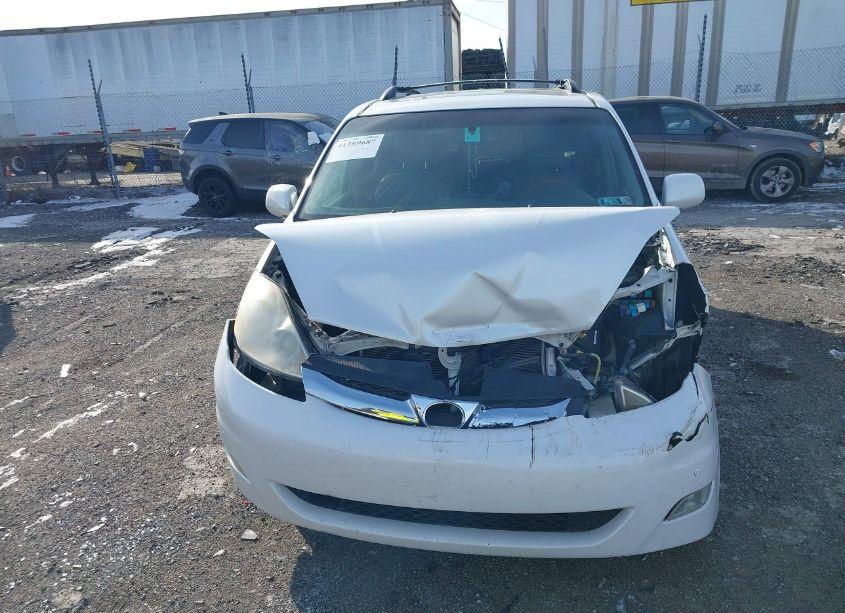 Photo 12 of 2008 Toyota Sienna LIMITED (VIN 5TDBK22C38S019589)