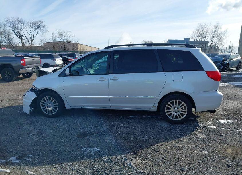 Photo 14 of 2008 Toyota Sienna LIMITED (VIN 5TDBK22C38S019589)