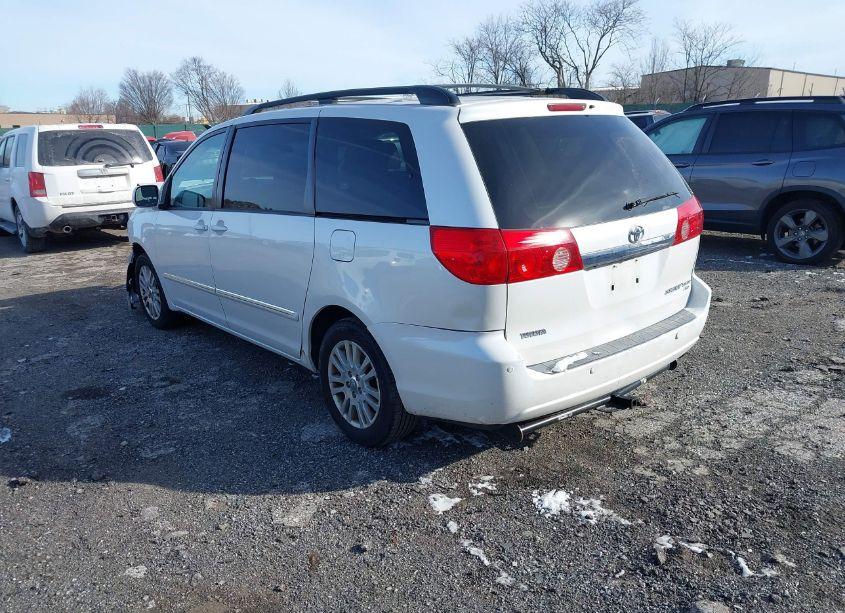 Photo 3 of 2008 Toyota Sienna LIMITED (VIN 5TDBK22C38S019589)