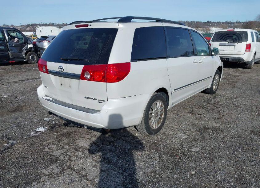 Photo 4 of 2008 Toyota Sienna LIMITED (VIN 5TDBK22C38S019589)