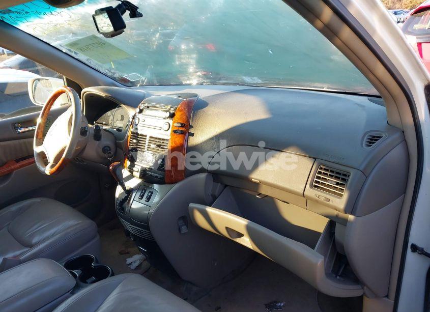 Photo 5 of 2008 Toyota Sienna LIMITED (VIN 5TDBK22C48S015678)