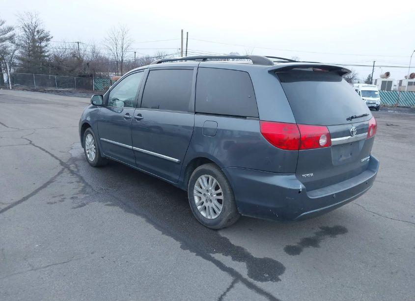 Photo 3 of 2008 Toyota Sienna LIMITED (VIN 5TDBK22C58S009257)