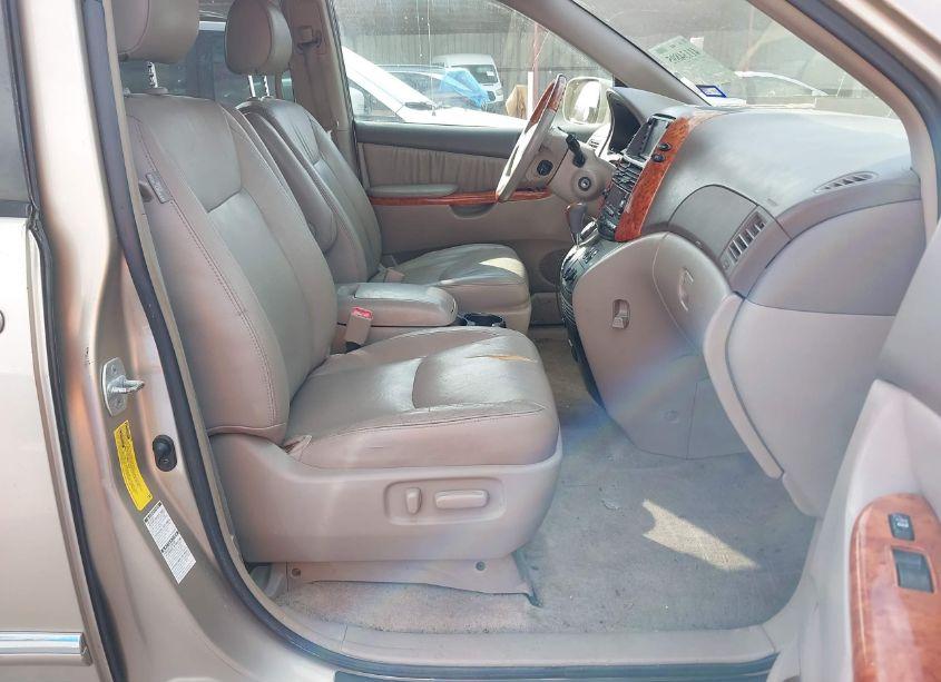 Photo 5 of 2008 Toyota Sienna LIMITED (VIN 5TDBK22C58S015155)