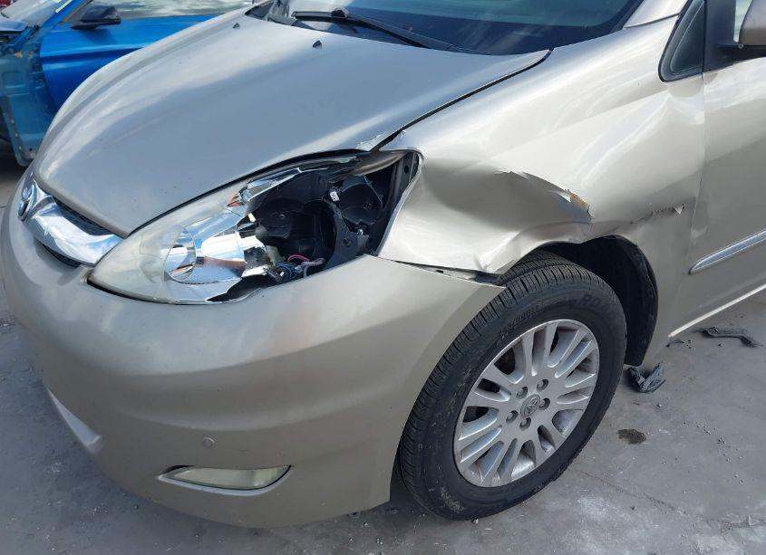 Photo 6 of 2008 Toyota Sienna LIMITED (VIN 5TDBK22C58S015155)