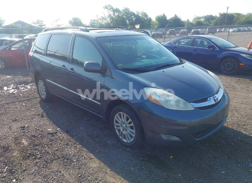 2008 Toyota Sienna LIMITED (VIN 5TDBK22C58S017861) main photo