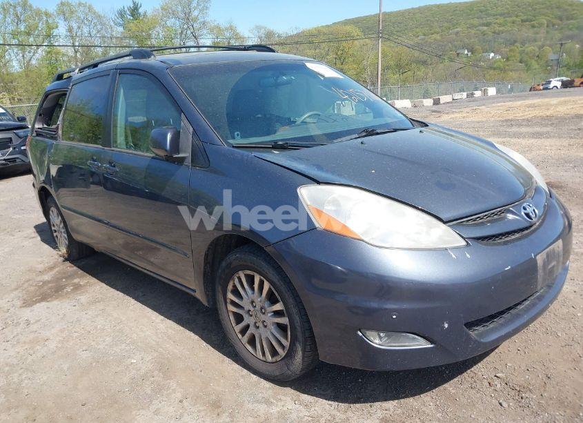 2009 Toyota Sienna XLE (VIN 5TDBK22C59S023466) main photo