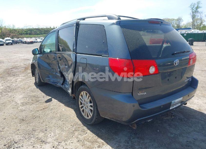 Photo 3 of 2009 Toyota Sienna XLE (VIN 5TDBK22C59S023466)