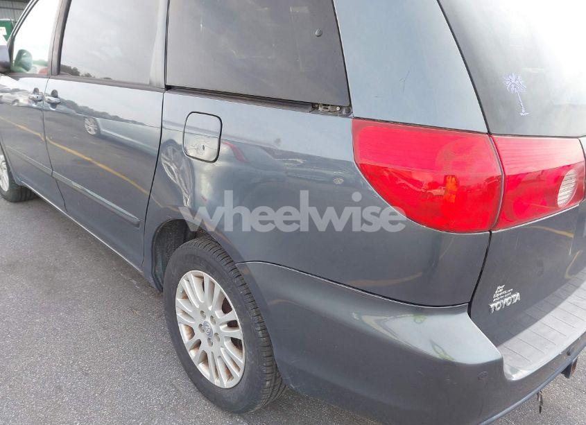 Photo 12 of 2009 Toyota Sienna XLE (VIN 5TDBK22C79S026370)