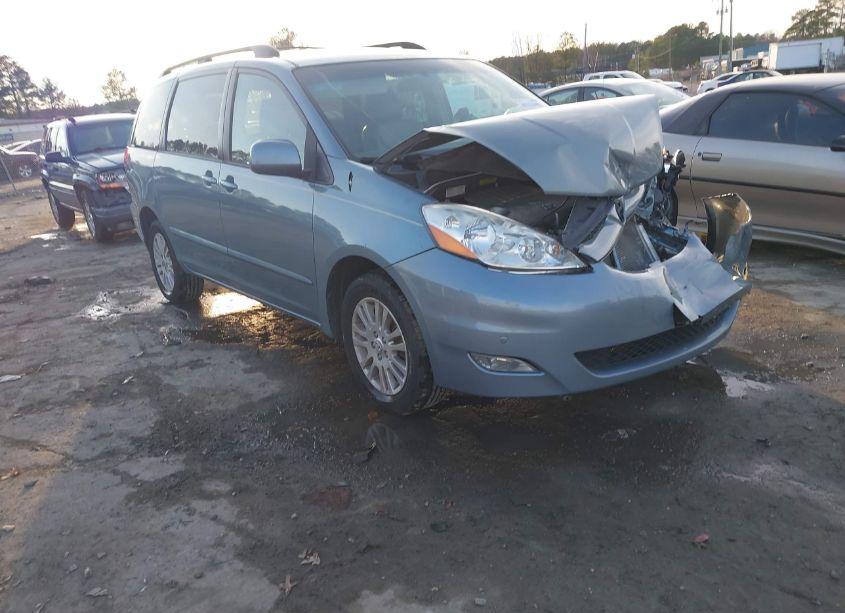2009 Toyota Sienna XLE (VIN 5TDBK22C79S027096) main photo