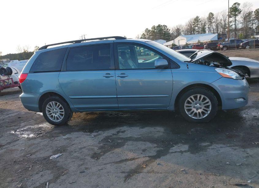 Photo 13 of 2009 Toyota Sienna XLE (VIN 5TDBK22C79S027096)