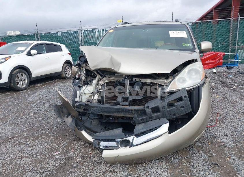 Photo 13 of 2008 Toyota Sienna LIMITED (VIN 5TDBK22C98S016969)