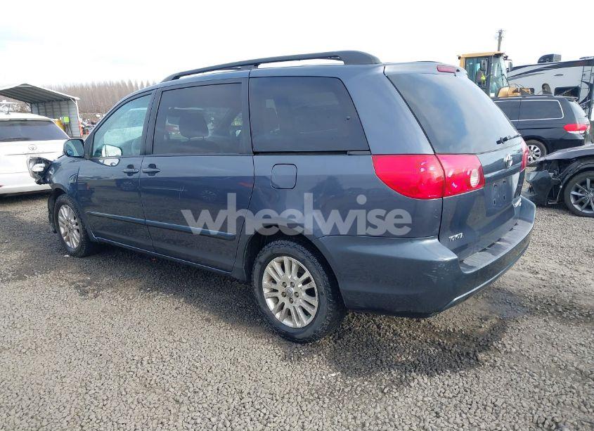 Photo 3 of 2008 Toyota Sienna XLE (VIN 5TDBK22C98S017300)