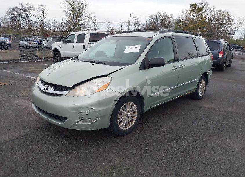 Photo 2 of 2008 Toyota Sienna LIMITED (VIN 5TDBK22C98S019421)
