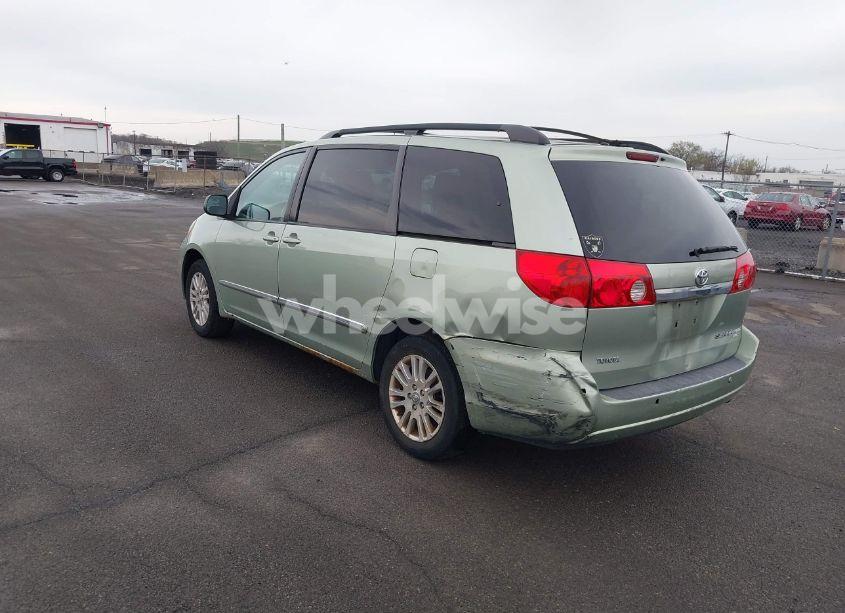 Photo 3 of 2008 Toyota Sienna LIMITED (VIN 5TDBK22C98S019421)