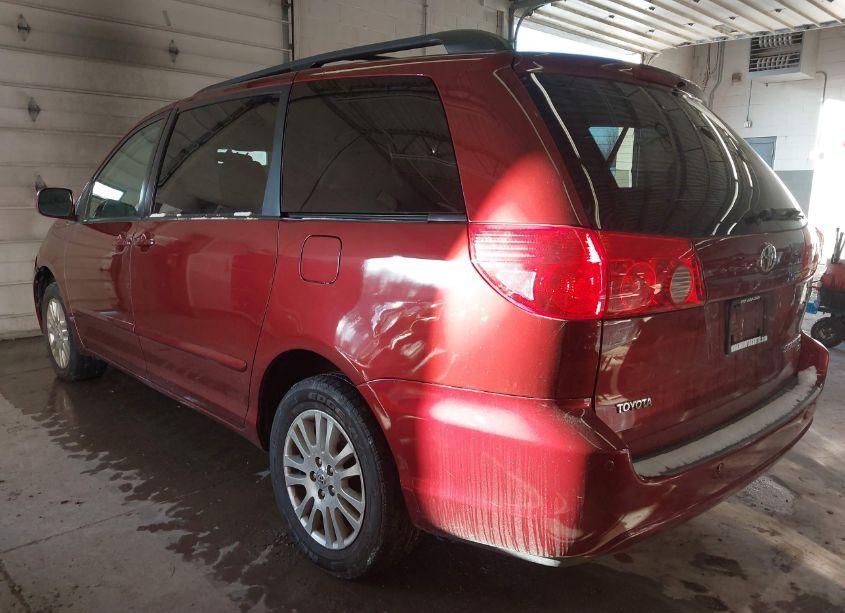 Photo 3 of 2008 Toyota Sienna XLE (VIN 5TDBK22C98S020651)