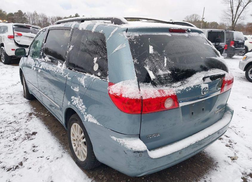 Photo 6 of 2007 Toyota Sienna XLE/XLE LIMITED (VIN 5TDBK22CX7S000360)