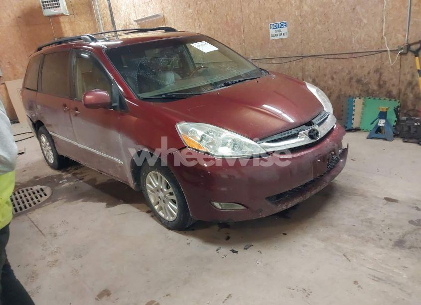 2007 Toyota Sienna XLE/XLE LIMITED (VIN 5TDBK22CX7S003372) main photo