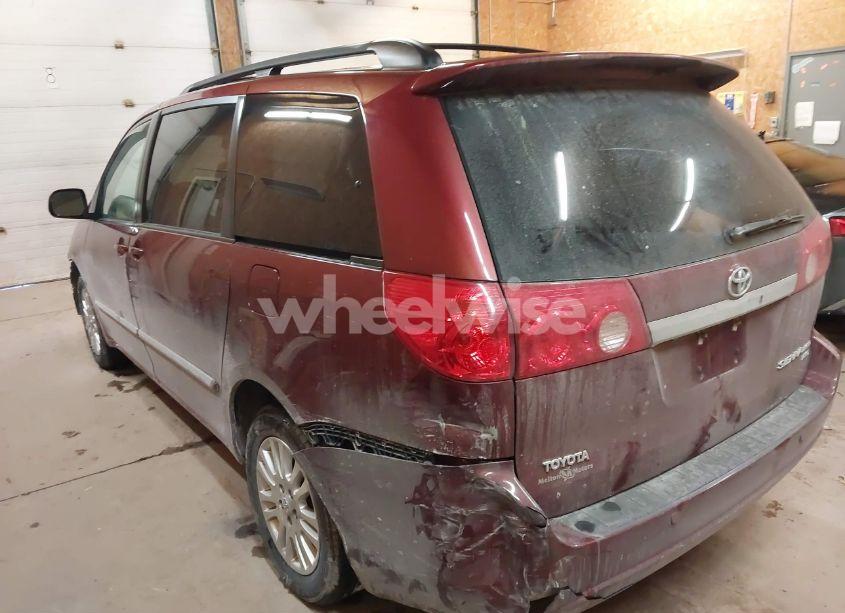 Photo 3 of 2007 Toyota Sienna XLE/XLE LIMITED (VIN 5TDBK22CX7S003372)